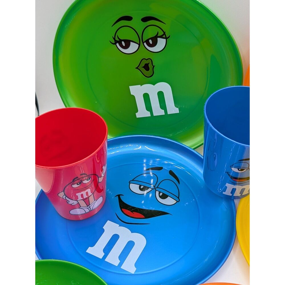 14pc M&M Plastic 5 Bowls/4 Plates/5 Cups Dinnerware Red Blue Orange Green Yellow